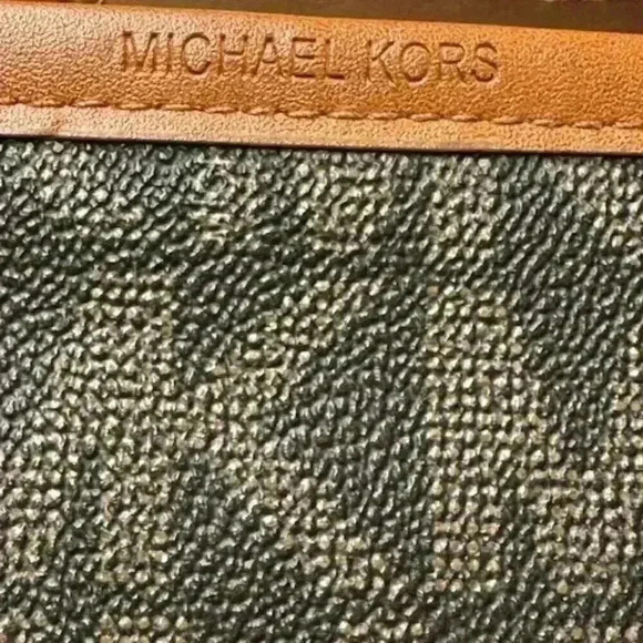 Michael Kors Belt Bag/Mini Shoulder Bag - Picture 3 of 7